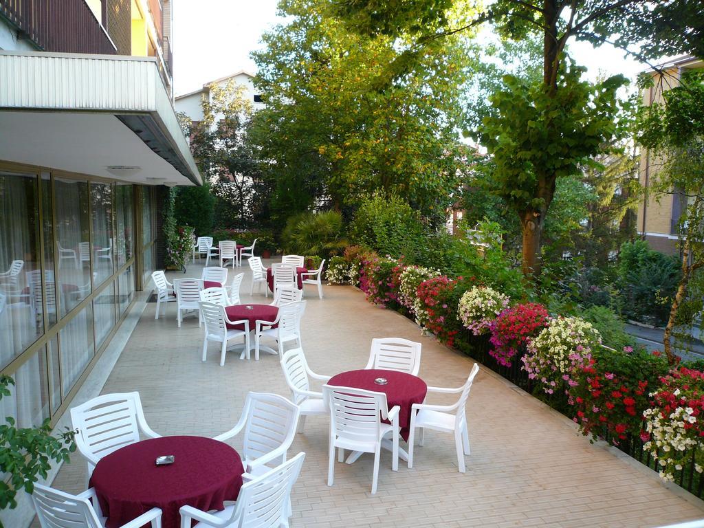 Albergo Ariston Tabiano Terme エクステリア 写真