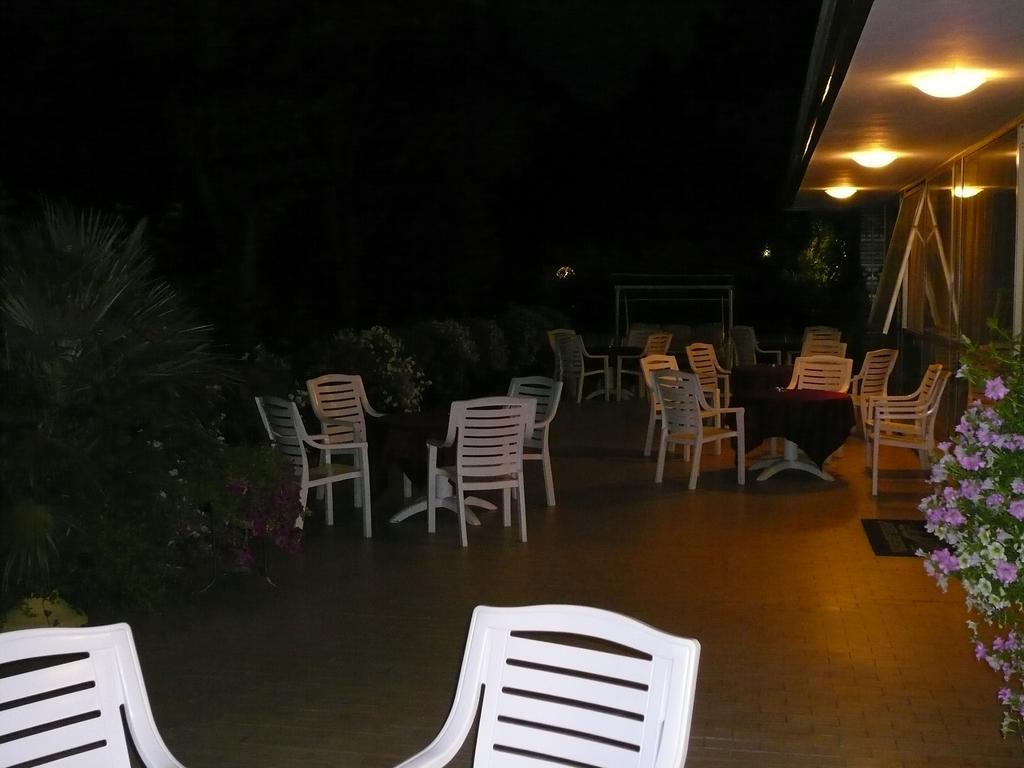 Albergo Ariston Tabiano Terme エクステリア 写真