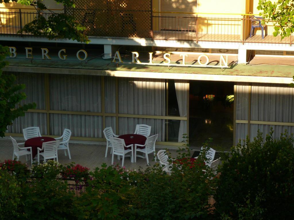 Albergo Ariston Tabiano Terme エクステリア 写真