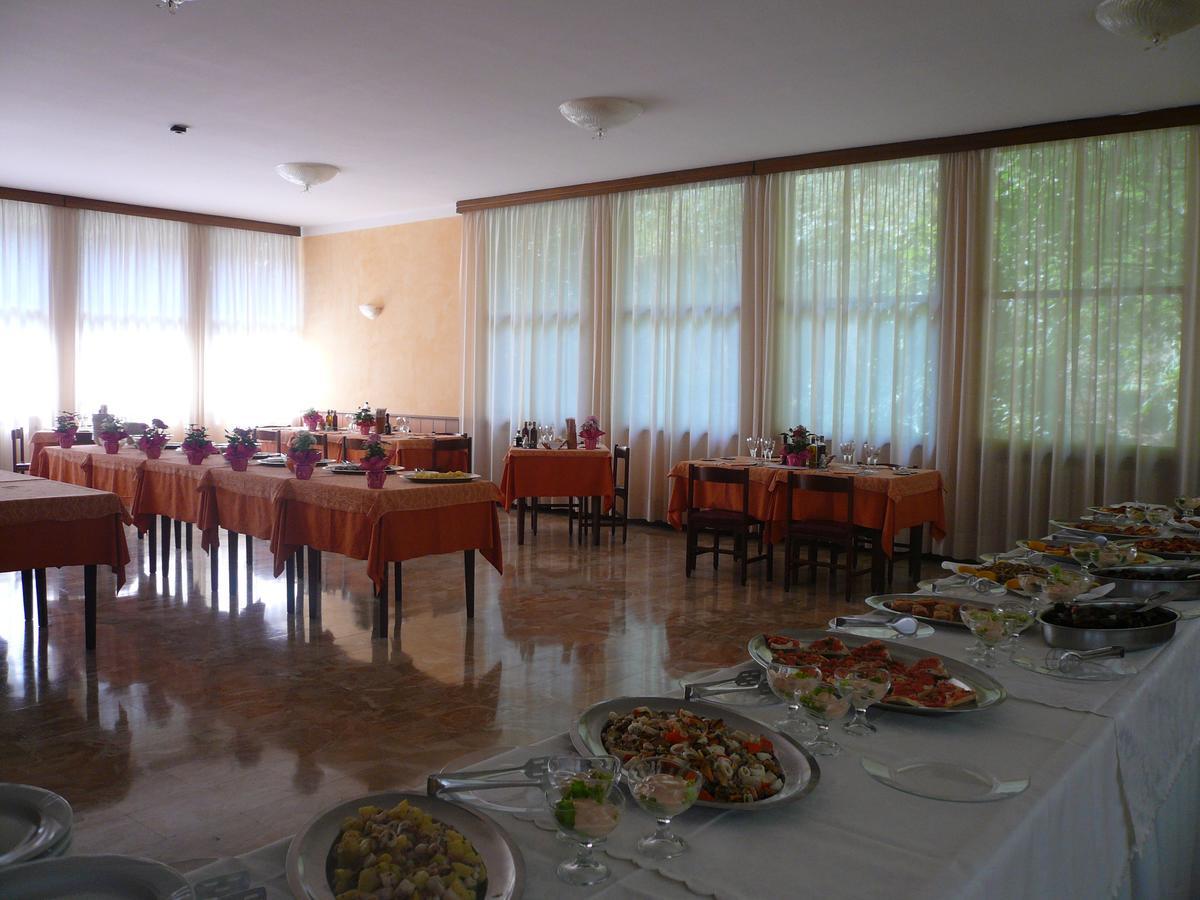 Albergo Ariston Tabiano Terme エクステリア 写真