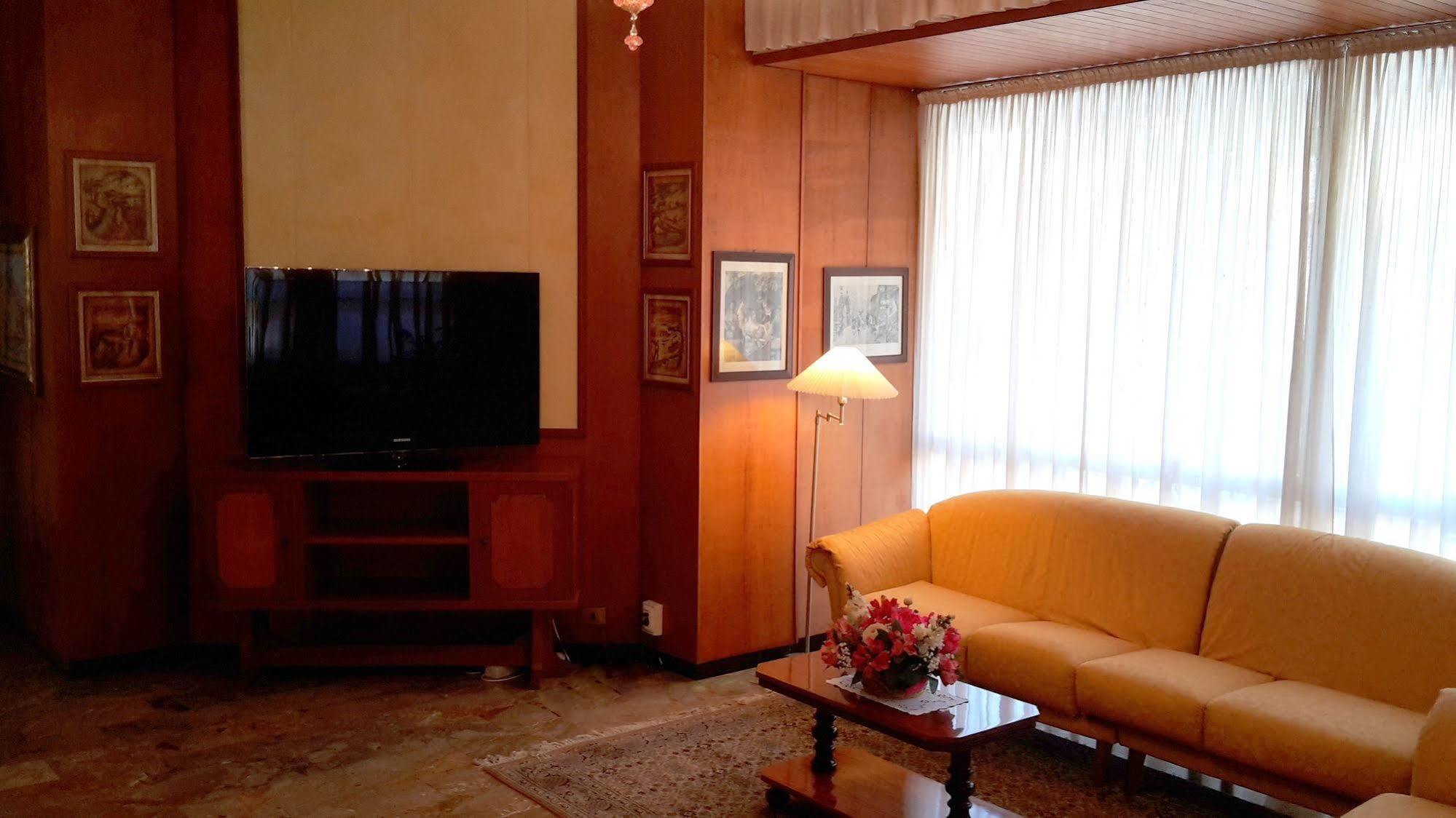 Albergo Ariston Tabiano Terme エクステリア 写真